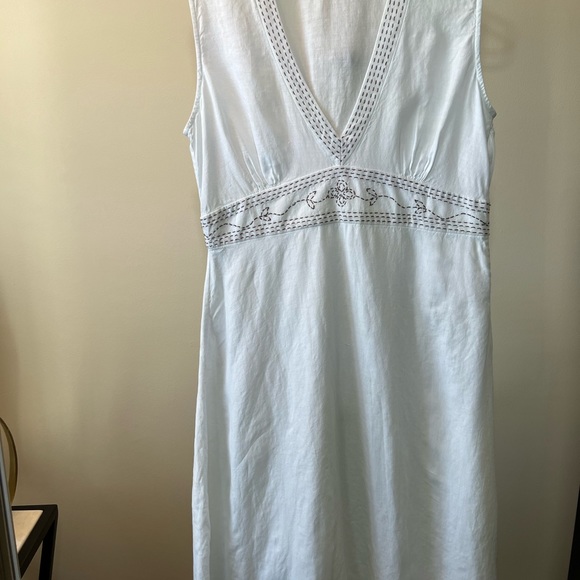 Eddie Bauer Linen Dress. - Picture 8 of 14